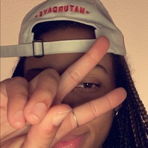 Meet your Posher, Elle